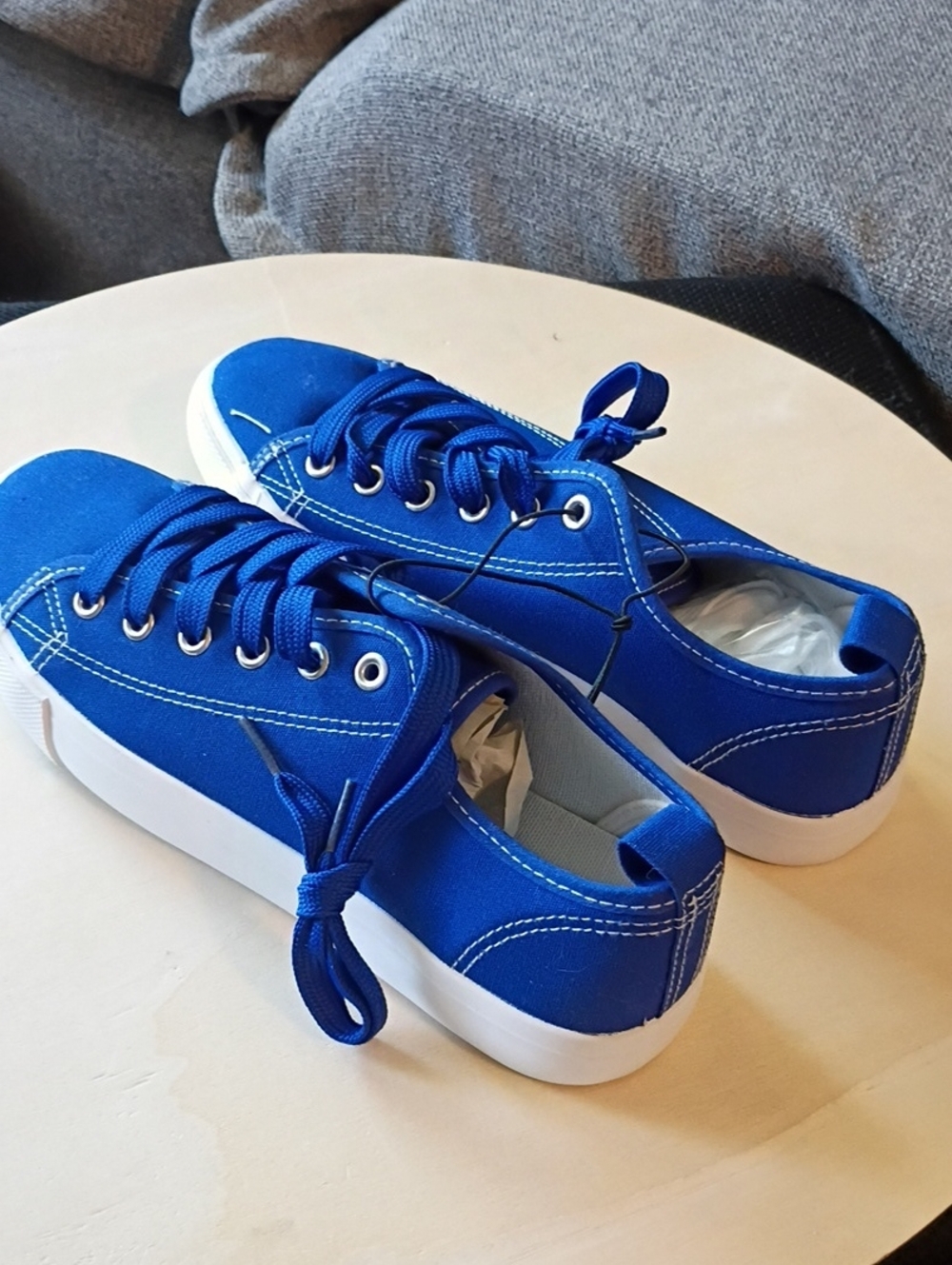 The Fashion Support Classic Women's Canvas Sneakers - Blue